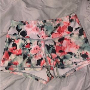 american eagle workout shorts